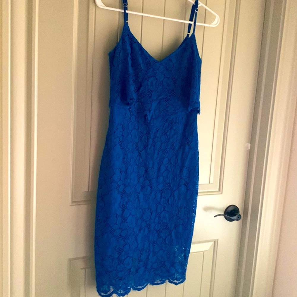 GUESS cocktail lace dress